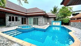 3 Bedroom Villa for Sale or Rent in Na Kluea, Chonburi