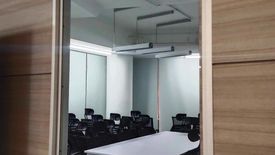 Office for rent in Urdaneta, Metro Manila near MRT-3 Buendia