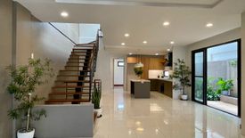 4 Bedroom House for sale in Taguig, Metro Manila