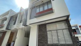 3 Bedroom Townhouse for sale in Bahay Toro, Metro Manila near LRT-1 Roosevelt