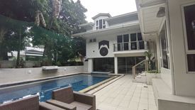 7 Bedroom House for rent in Urdaneta, Metro Manila near MRT-3 Ayala