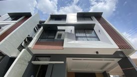 3 Bedroom Townhouse for sale in Bahay Toro, Metro Manila near LRT-1 Roosevelt