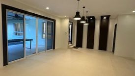 5 Bedroom House for rent in Dasmariñas North, Metro Manila near MRT-3 Ayala