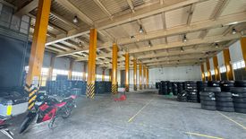 Warehouse / Factory for rent in Urdaneta, Metro Manila near MRT-3 Ayala