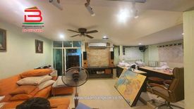 3 Bedroom Townhouse for sale in Tha Raeng, Bangkok near MRT Maiyalap