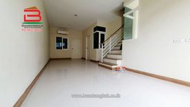 3 Bedroom Townhouse for sale in Golden Town Onnut-Ladkrabang, Pak Nam, Samut Prakan near BTS Paknam