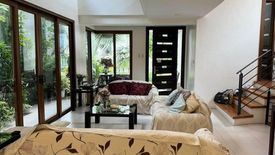 5 Bedroom House for rent in Pasong Tamo, Metro Manila