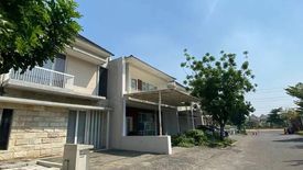 3 Bedroom House for sale in Lakar Santri, East Java