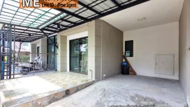 3 Bedroom Townhouse for sale in Pruksaville 57 Pattanakarn, Suan Luang, Bangkok