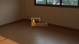 6 Bedroom Townhouse for rent in Thung Maha Mek, Bangkok near MRT Lumpini