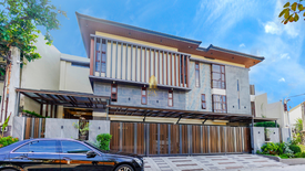 6 Bedroom House for sale in Moonwalk, Metro Manila