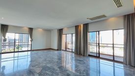 4 Bedroom Condo for sale in Castle Hill  Mansion, Phra Khanong Nuea, Bangkok near BTS Ekkamai