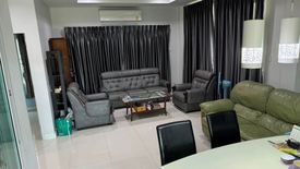 5 Bedroom House for rent in Khlong Tan Nuea, Bangkok