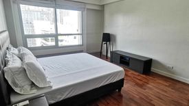 2 Bedroom Condo for rent in San Lorenzo, Metro Manila near MRT-3 Ayala