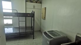 2 Bedroom Condo for rent in San Lorenzo, Metro Manila near MRT-3 Ayala