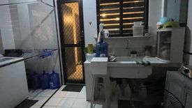 3 Bedroom Townhouse for sale in Kapitolyo, Metro Manila near MRT-3 Boni