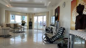 3 Bedroom Condo for sale in Silver Beach, Na Kluea, Chonburi