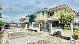 3 Bedroom House for sale in Tha Kham, Bangkok