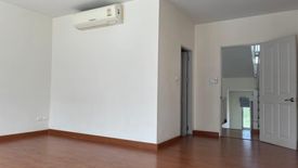 3 Bedroom Townhouse for rent in Baan Klang Muang Rama 9, Suan Luang, Bangkok near Airport Rail Link Hua Mak