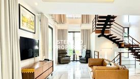 5 Bedroom House for sale in McKinley Hill, Metro Manila