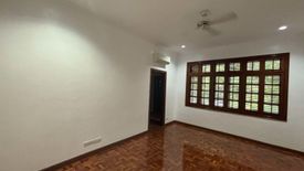 4 Bedroom House for rent in Dasmariñas Village, Dasmariñas North, Metro Manila near MRT-3 Magallanes