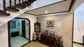 5 Bedroom House for sale in Horseshoe, Metro Manila near LRT-2 Gilmore