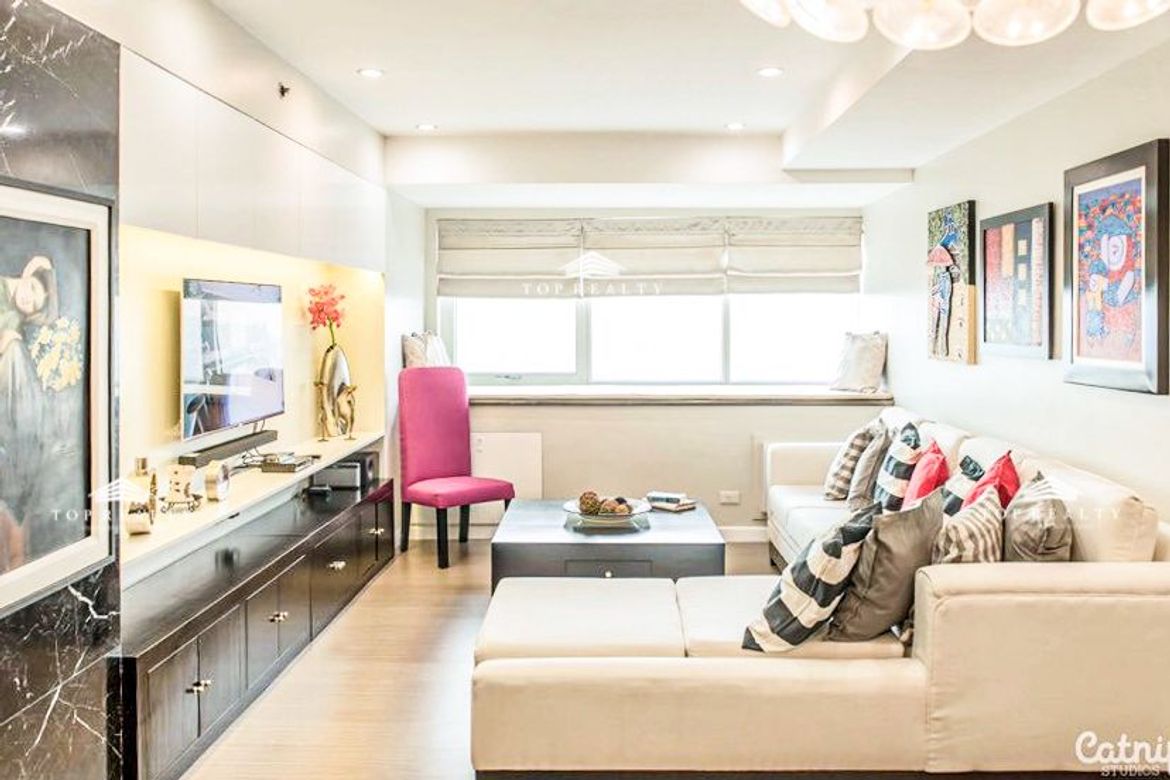 For Sale: 2 Bedroom 2BR Condo in Mandaluyong City at Lee Gardens