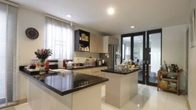 3 Bedroom House for sale in Chorakhe Bua, Bangkok