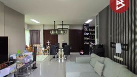 3 Bedroom House for sale in Bang Waek, Bangkok