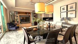 3 Bedroom Condo for sale in Royce Private Residences, Khlong Toei Nuea, Bangkok near BTS Asoke