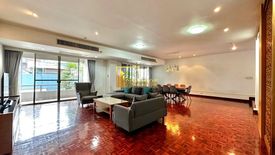 3 Bedroom Apartment for rent in The Pearl 49, Khlong Tan Nuea, Bangkok near BTS Thong Lo