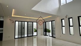 5 Bedroom House for sale in BF Homes, Metro Manila