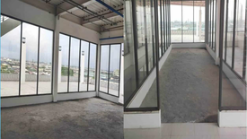 Commercial for sale in Maysan, Metro Manila