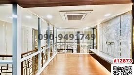 4 Bedroom House for sale in Wang Thonglang, Bangkok