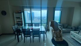 3 Bedroom Condo for rent in 8 Forbestown Centre, Taguig, Metro Manila