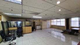 Office for Sale or Rent in San Antonio, Metro Manila near MRT-3 Shaw Boulevard