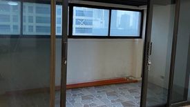 2 Bedroom Condo for rent in Urdaneta, Metro Manila near MRT-3 Ayala