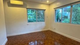 4 Bedroom House for rent in Dasmariñas North, Metro Manila near MRT-3 Ayala