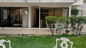 9 Bedroom House for sale in Na Kluea, Chonburi