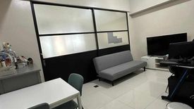 1 Bedroom Condo for sale in San Antonio Residence, Urdaneta, Metro Manila near MRT-3 Ayala