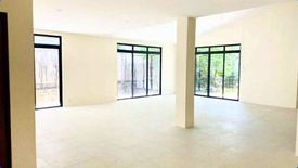 5 Bedroom House for sale in Bel-Air, Metro Manila