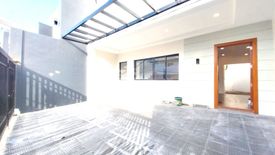 4 Bedroom House for sale in Talon Dos, Metro Manila