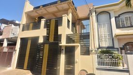 4 Bedroom House for sale in Talon Dos, Metro Manila