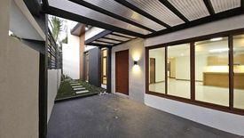 5 Bedroom House for sale in Pamplona Tres, Metro Manila