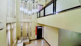 6 Bedroom House for rent in Tambo, Metro Manila