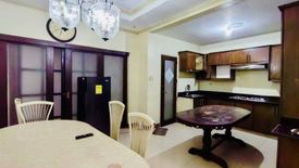 6 Bedroom House for rent in Tambo, Metro Manila