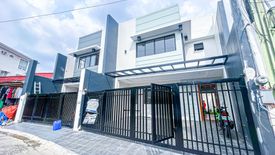 4 Bedroom House for sale in Talon Dos, Metro Manila