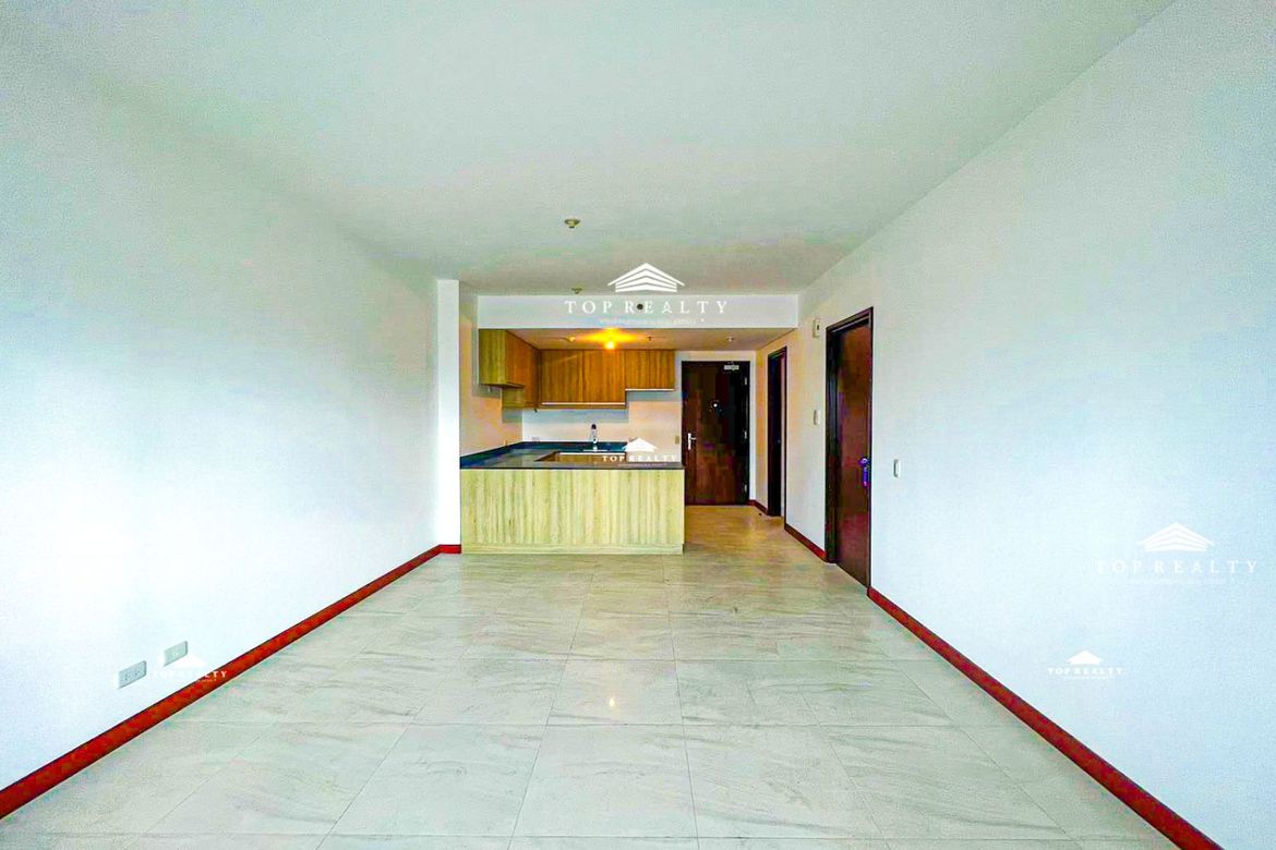 For Sale: 1-Bedroom 1BR Condo in Pasig City at Royalton At Capital Commons
