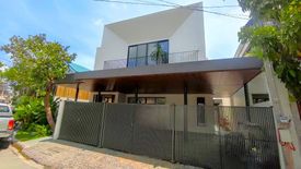 7 Bedroom House for sale in Merville, Metro Manila