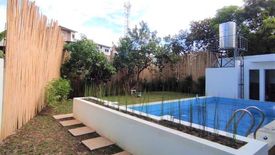 5 Bedroom House for sale in Moonwalk, Metro Manila